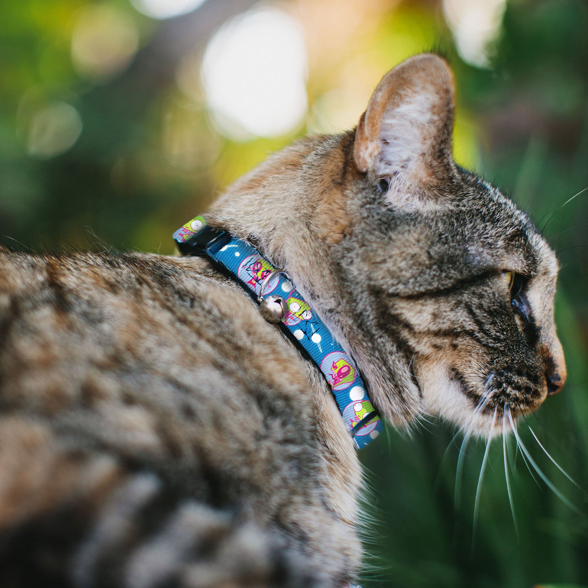 Breakaway Cat Collar with Bell - Invader Zim and GIR Poses and Planets Blue/White