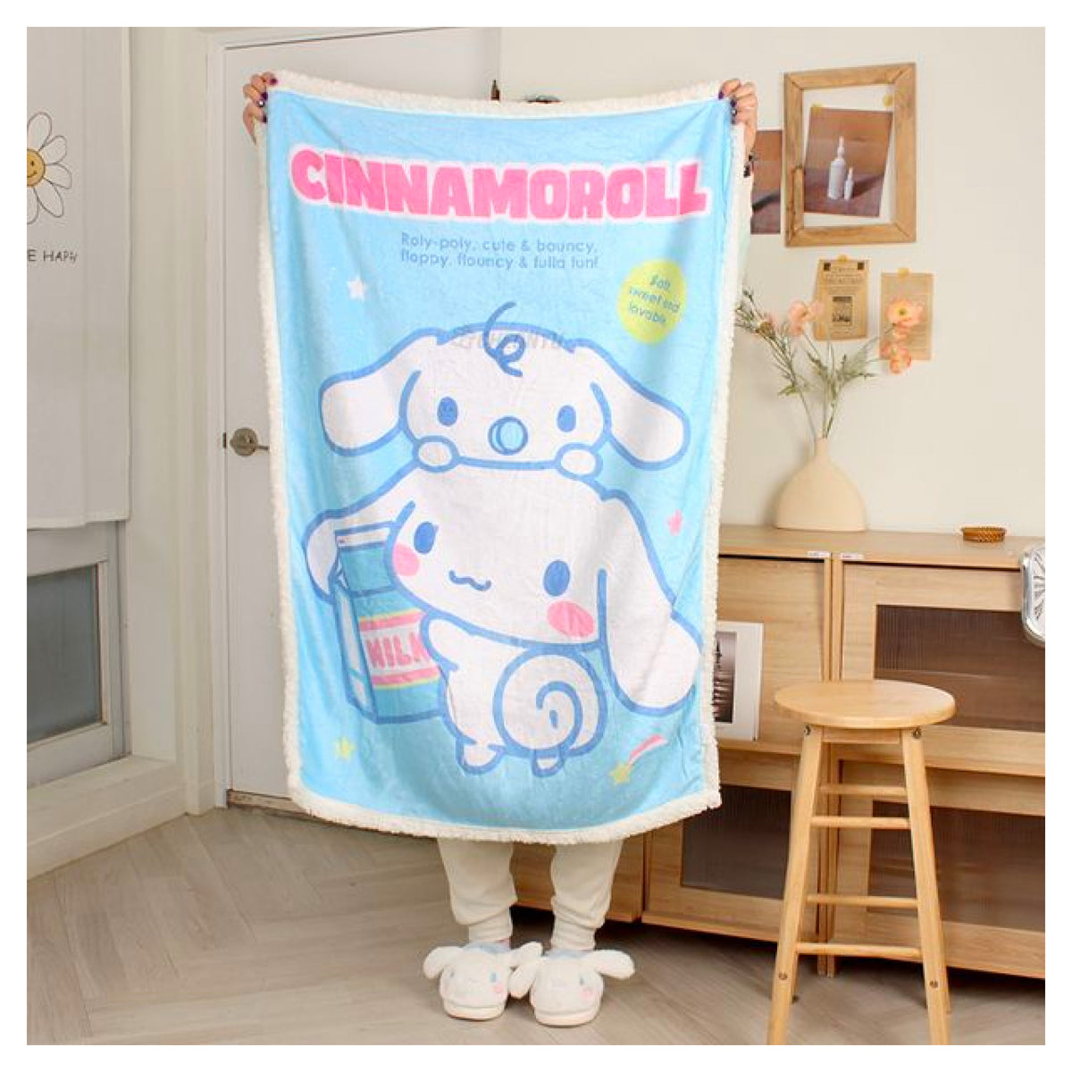 Sanrio Cinnamoroll Fluffy Blanket + Poster Set
