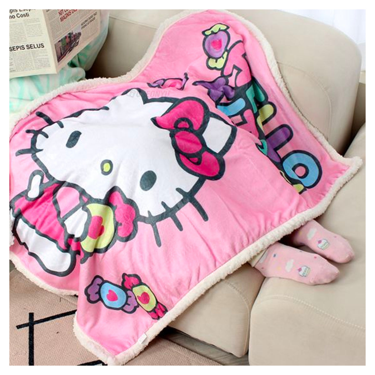 Sanrio Hello Kitty Fluffy Blanket + Poster Set